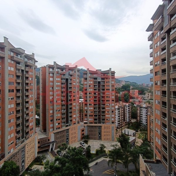 Apartamento en arriendo en Camino Verde, Envigado · foto 5 de 21