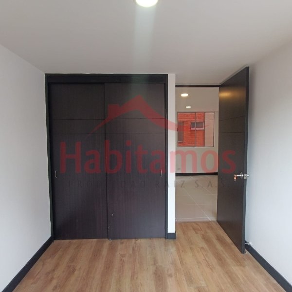 Apartamento en arriendo en Camino Verde, Envigado · foto 11 de 21