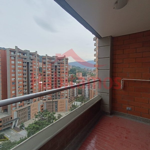Apartamento en arriendo en Camino Verde, Envigado · foto 16 de 21