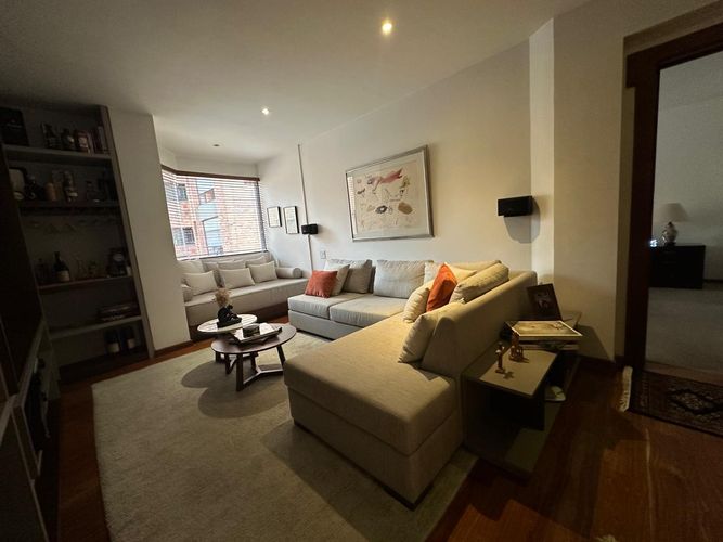 Apartamento de 3 alcobas en venta en El Retiro, Bogotá, 230 m² · foto 9 de 19