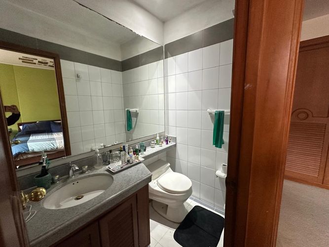 Apartamento de 3 alcobas en venta en El Retiro, Bogotá, 230 m² · foto 13 de 19