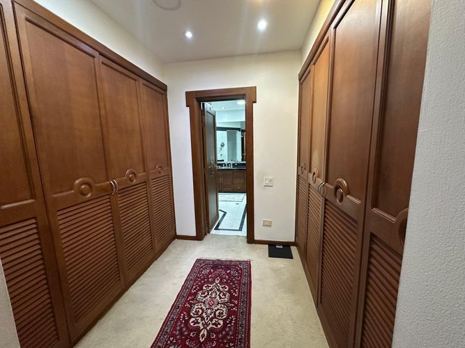Apartamento de 3 alcobas en venta en El Retiro, Bogotá, 230 m² · foto 17 de 19