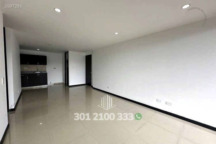 Apartamento de 3 alcobas en arriendo en Los Balsos, Medellín, 78 m² · foto 3 de 24