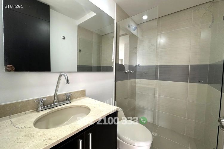Apartamento de 3 alcobas en arriendo en Los Balsos, Medellín, 78 m² · foto 23 de 24