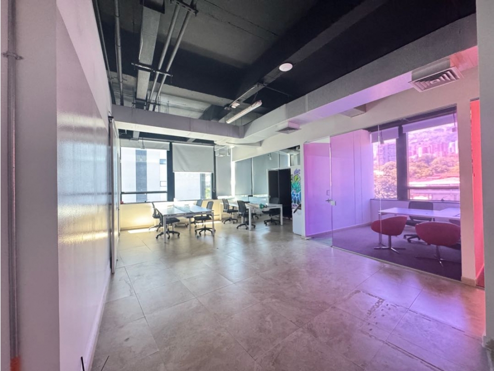 Oficina en Arriendo en El Poblado, Medellín
