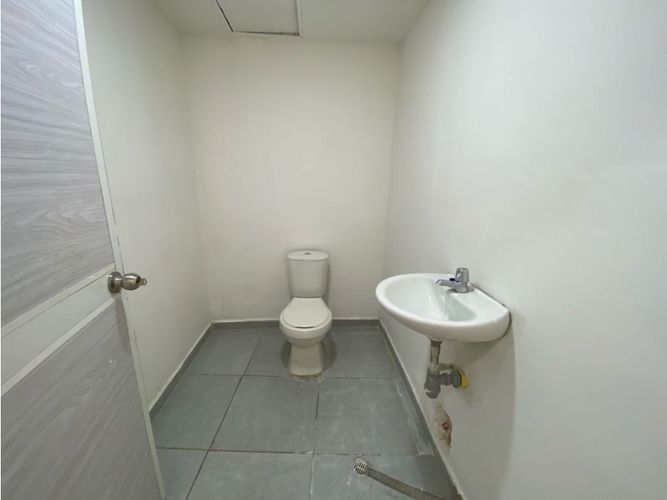 Local en arriendo en El Carmen, Barranquilla, 56 m² · foto 4 de 8