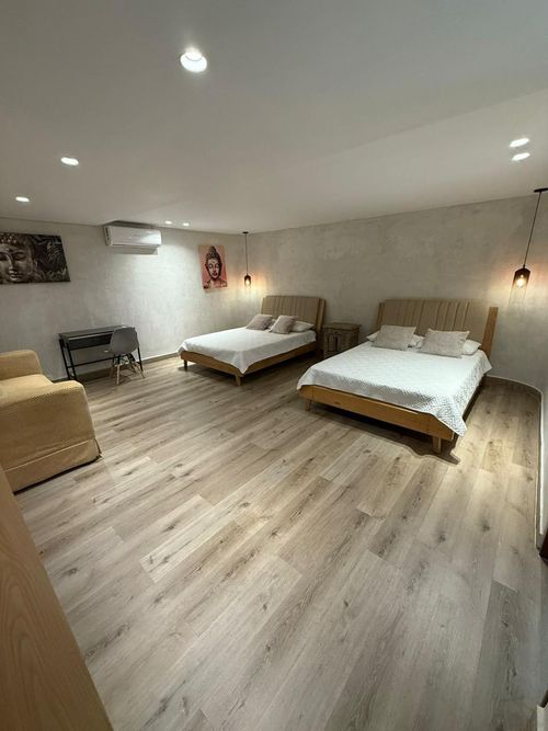 Casa de 5 alcobas en arriendo en Los Balsos, Medellín, 640 m² · foto 2 de 24