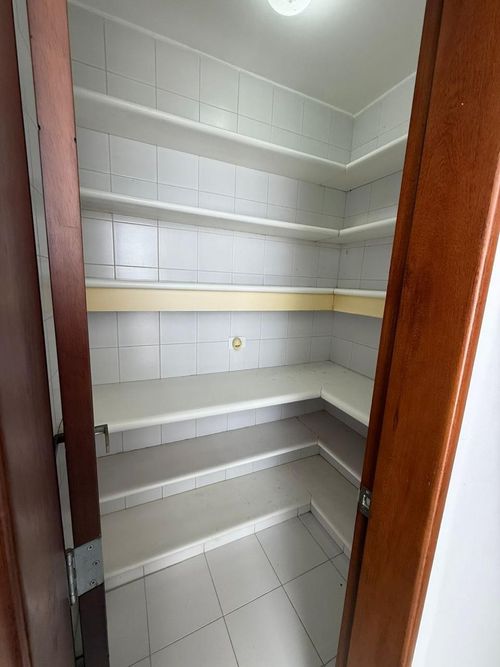 Casa de 5 alcobas en arriendo en Los Balsos, Medellín, 640 m² · foto 20 de 24