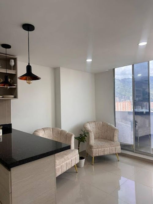 Apartamento de 3 alcobas en venta en Bellavista, Bello, 57 m² · foto 3 de 16