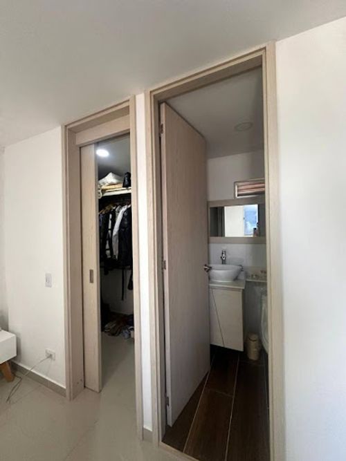 Apartamento de 3 alcobas en venta en Bellavista, Bello, 57 m² · foto 9 de 16