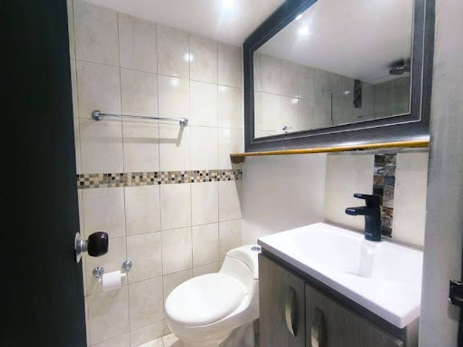 Apartamento de 4 alcobas en arriendo en El Diamante 2, Medellín, 95 m² · foto 19 de 24