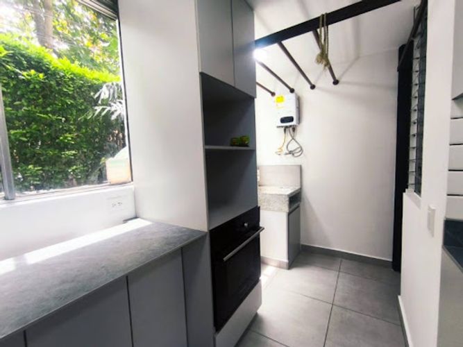 Apartamento de 4 alcobas en arriendo en El Diamante 2, Medellín, 95 m² · foto 21 de 24