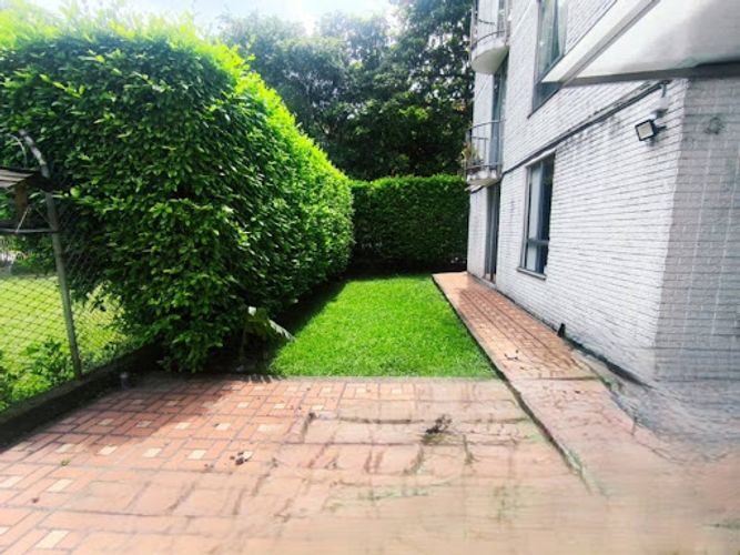 Apartamento de 4 alcobas en arriendo en El Diamante 2, Medellín, 95 m² · foto 22 de 24