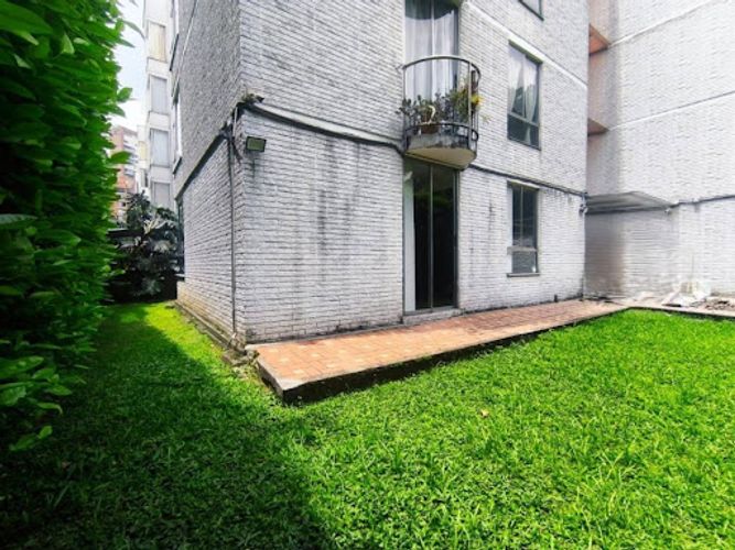 Apartamento de 4 alcobas en arriendo en El Diamante 2, Medellín, 95 m² · foto 23 de 24