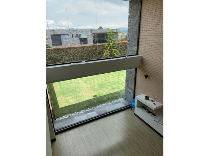 Casa de 5 alcobas en arriendo en Pueblo Viejo, Cota, 220 m² · foto 5 de 24