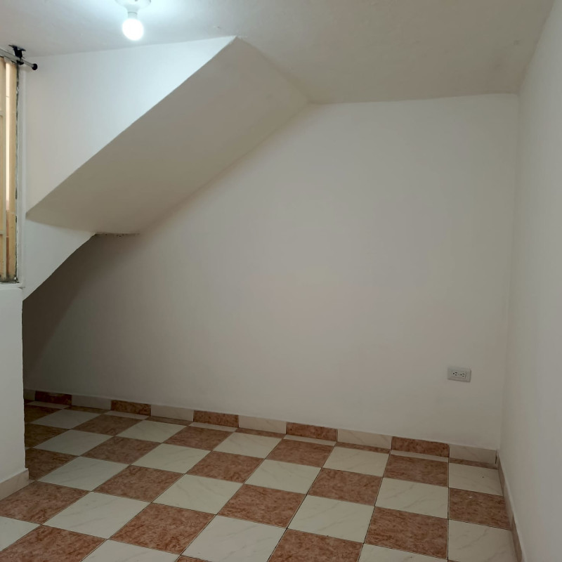 Casa en venta en Floralia I Sector, Bogotá · foto 8 de 24