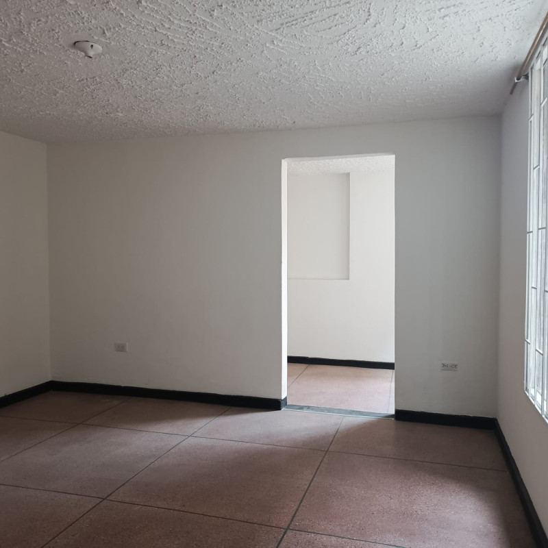 Casa en venta en Floralia I Sector, Bogotá · foto 15 de 24