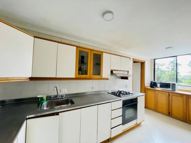 Apartamento en venta en El Poblado, Medellín · foto 13 de 24