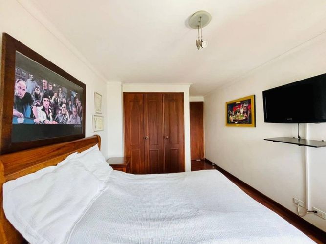 Apartamento en venta en El Poblado, Medellín · foto 14 de 24