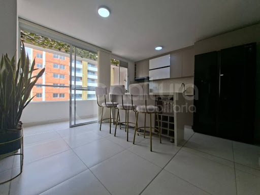 Apartamento en venta en La Mina, Envigado · foto 2 de 14