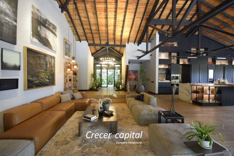 Casa de 4 alcobas en venta en Las Lomas, Medellín, 1105 m² · foto 6 de 24