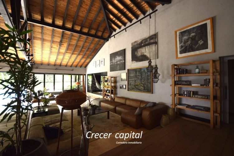 Casa de 4 alcobas en venta en Las Lomas, Medellín, 1105 m² · foto 7 de 24