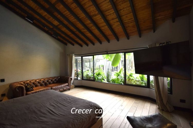 Casa de 4 alcobas en venta en Las Lomas, Medellín, 1105 m² · foto 14 de 24