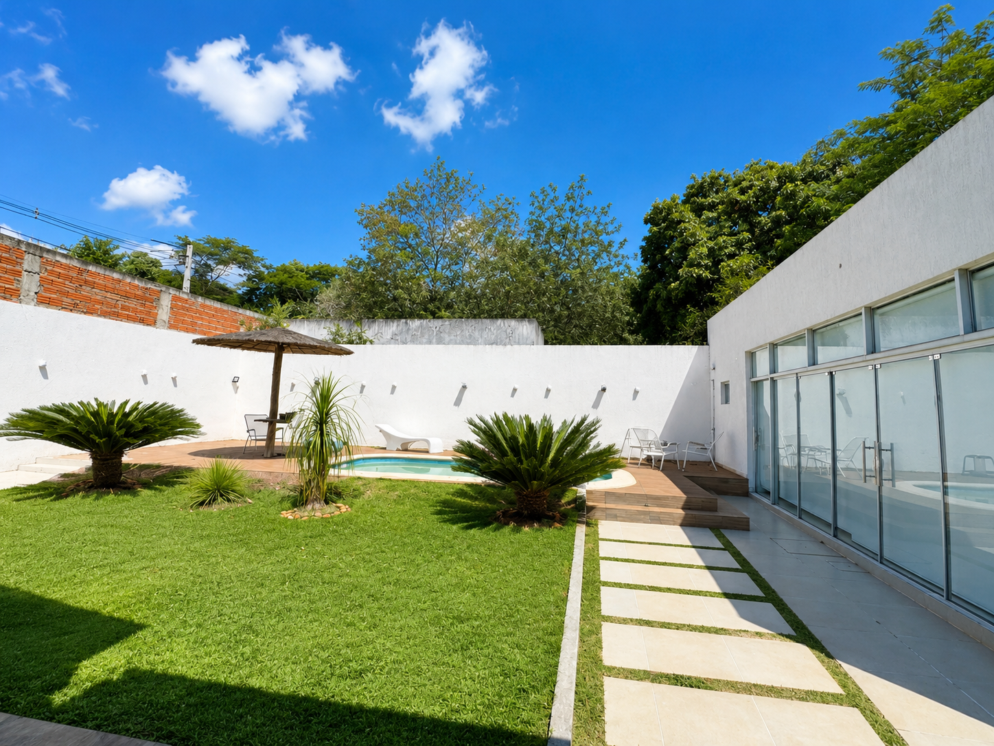 ALQUILO CASA EN BARRIO CERRADO - ZONA AEROPUERTO — foto 3