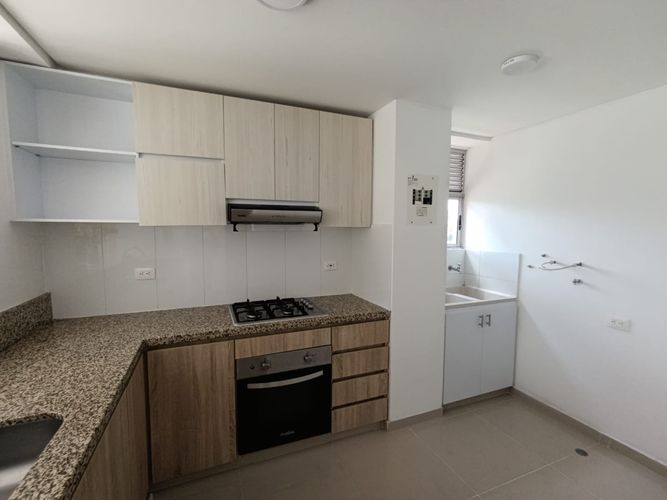 Apartamento de 3 alcobas en venta en Bochalema, Cali, 82 m² · foto 2 de 23