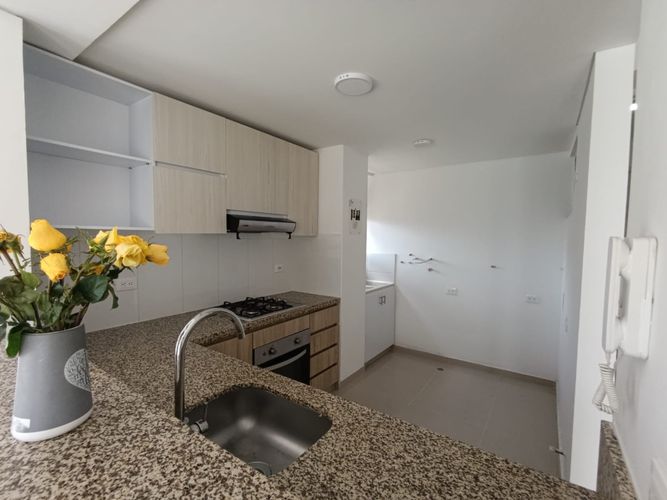 Apartamento de 3 alcobas en venta en Bochalema, Cali, 82 m² · foto 3 de 23