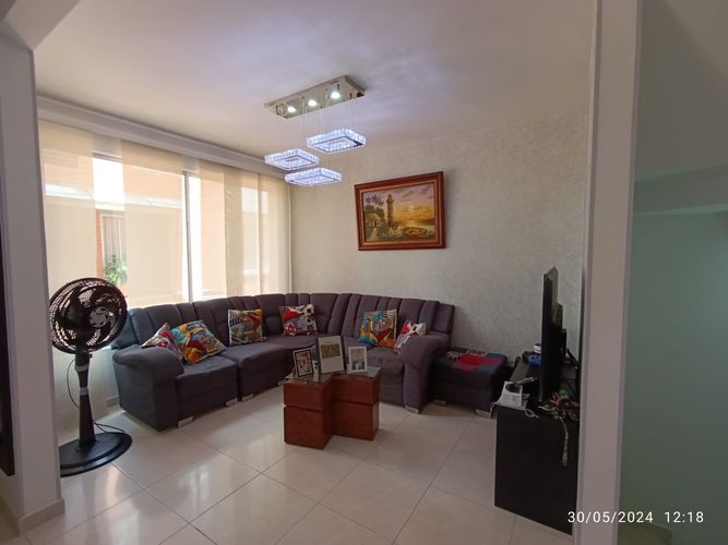 Casa de 4 alcobas en venta en Valle Del Lili, Cali, 158 m² · foto 3 de 24