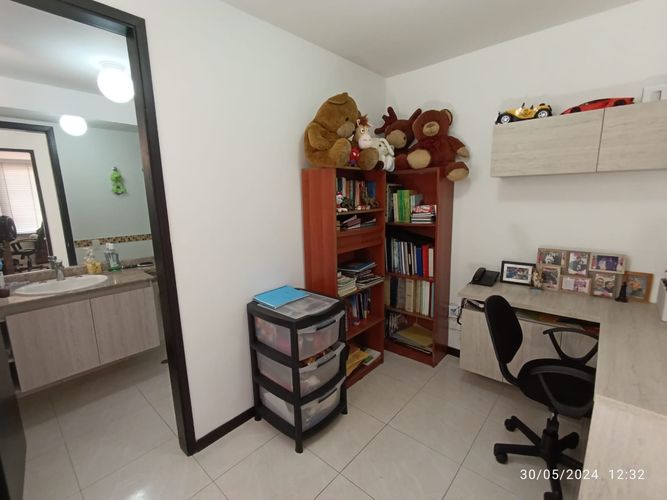 Casa de 4 alcobas en venta en Valle Del Lili, Cali, 158 m² · foto 13 de 24