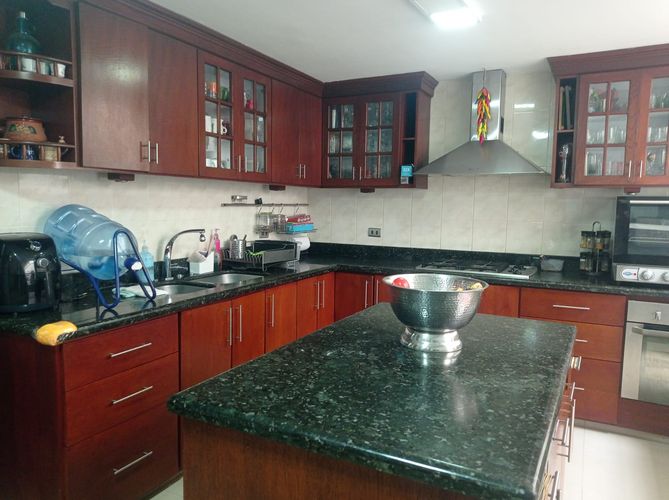 Casa de 5 alcobas en venta en El Guabito, Cali, 226 m² · foto 9 de 24