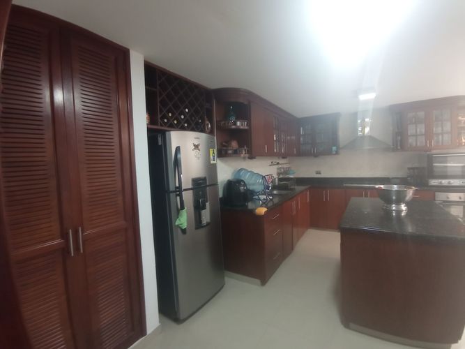 Casa de 5 alcobas en venta en El Guabito, Cali, 226 m² · foto 10 de 24