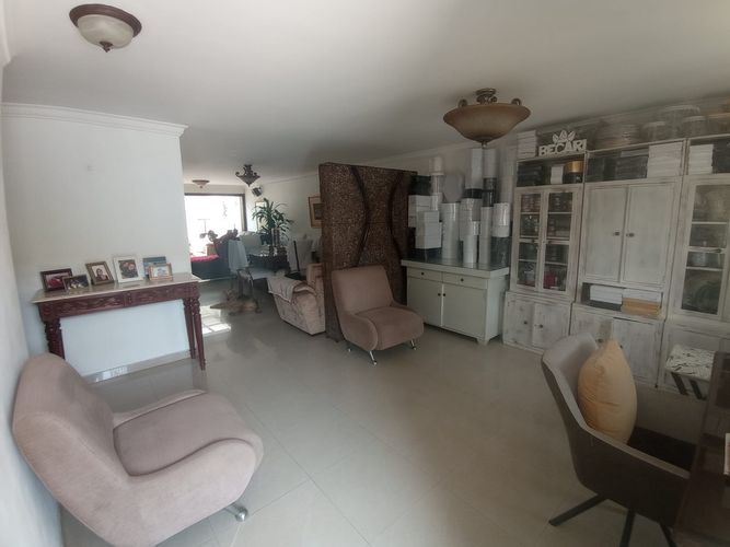 Casa de 5 alcobas en venta en El Guabito, Cali, 226 m² · foto 22 de 24