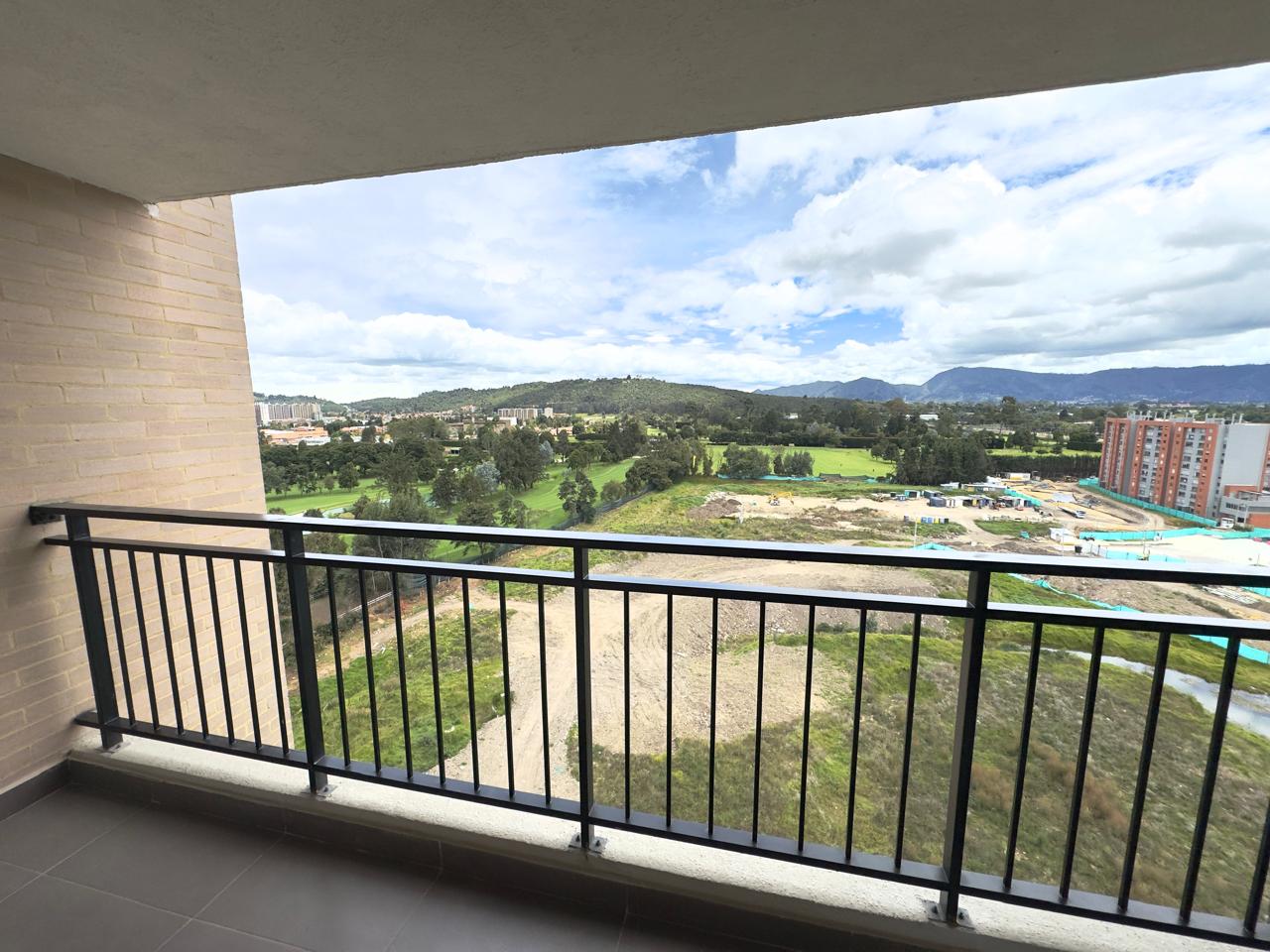 Apartamento en venta en Lagos De Torca, Bogotá · foto 13 de 24