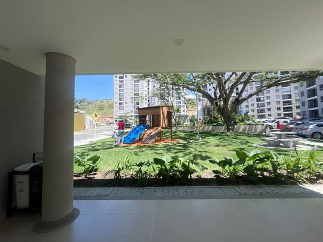 Apartamento de 2 alcobas en venta en Arroyohondo, Yumbo, 70 m² · foto 19 de 24