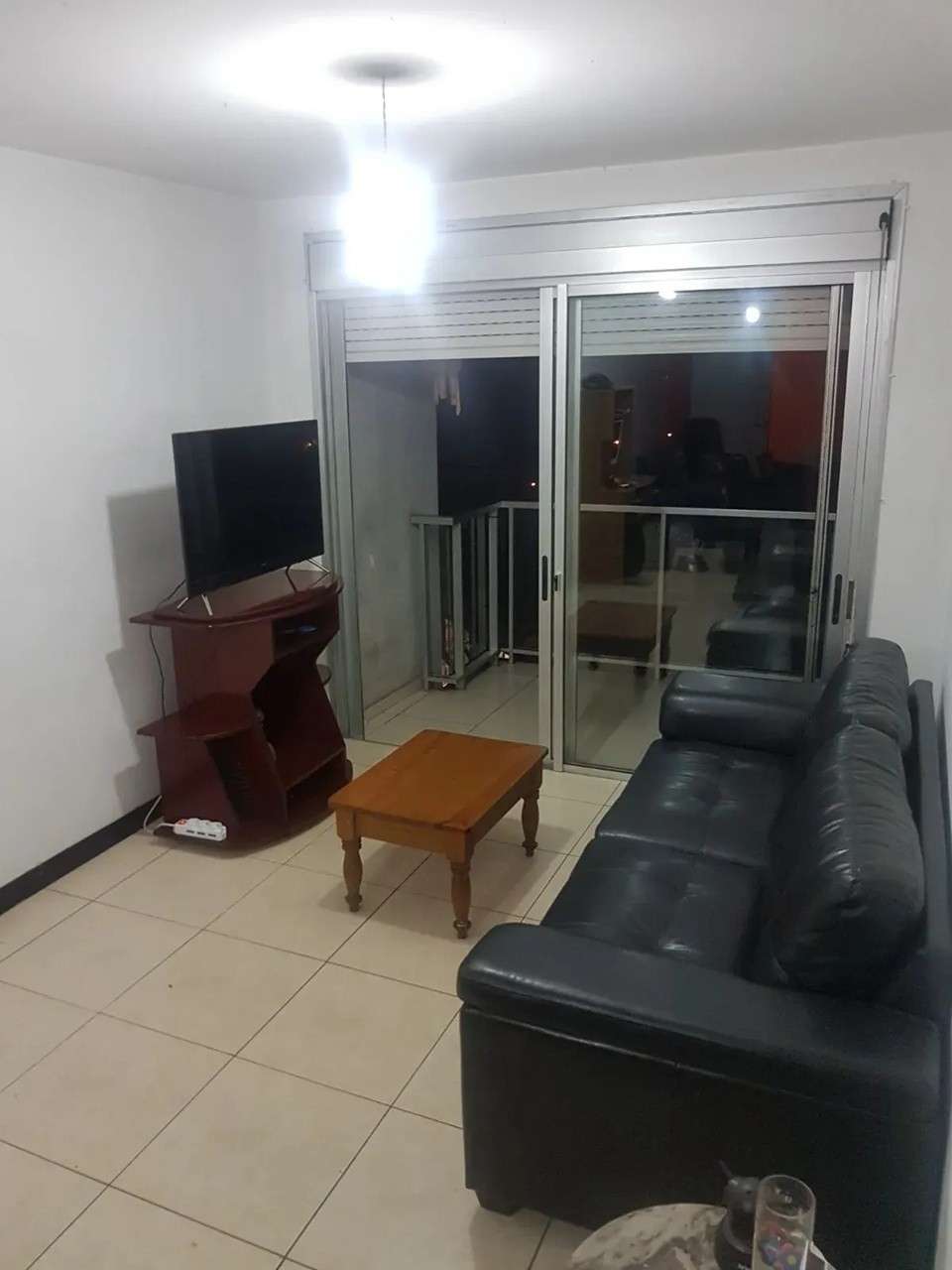 ALQUILER EN AGUADA, 2 DORMITORIOS, PISO 6 AL FRENTE, TERRAZAS, PORTERIA, SUM PATI COMUN · Foto 1