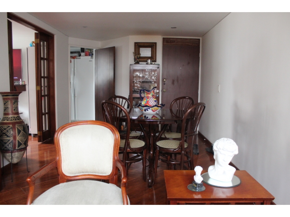 Apartamento en venta en Cedritos, Bogotá · foto 3 de 13
