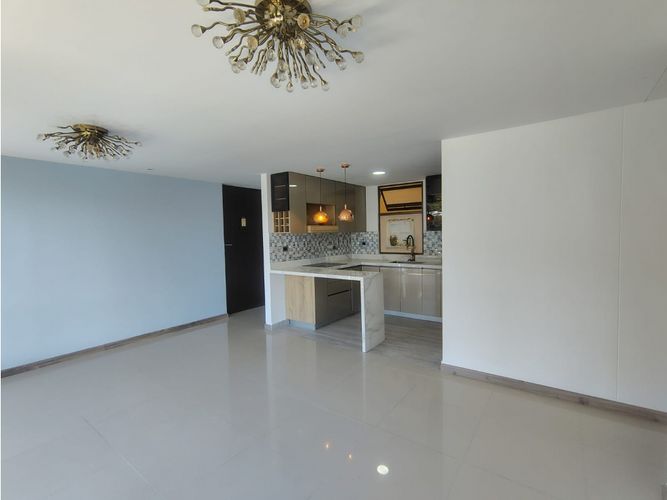 Apartamento de 3 alcobas en arriendo en Vía Las Palmas, Medellín, 94 m² · foto 5 de 19