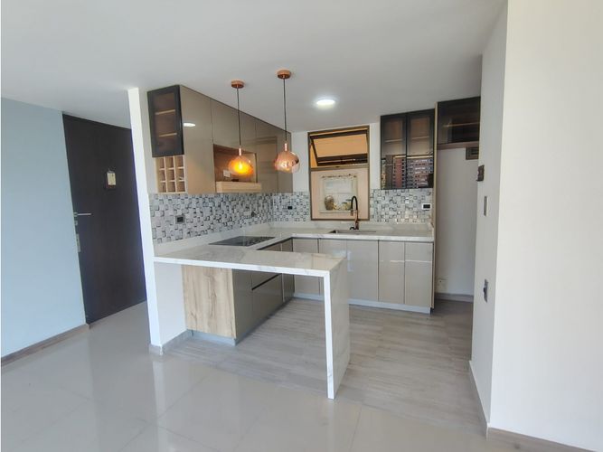Apartamento de 3 alcobas en arriendo en Vía Las Palmas, Medellín, 94 m² · foto 6 de 19