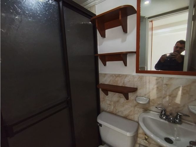 Apartamento de 3 alcobas en venta en Los Colores, Medellín, 56 m² · foto 14 de 19