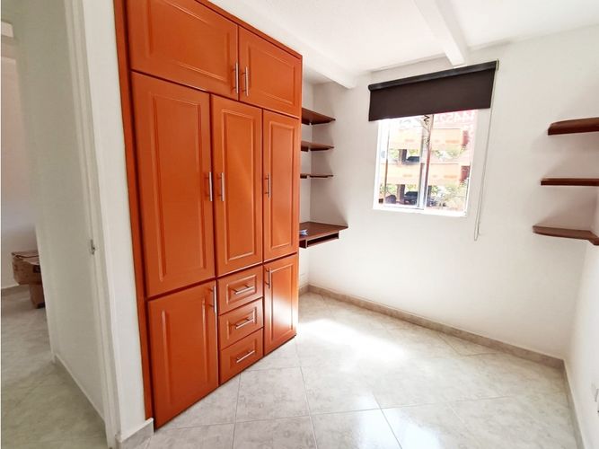 Apartamento de 3 alcobas en venta en Los Colores, Medellín, 56 m² · foto 15 de 19