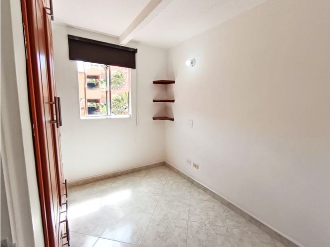 Apartamento de 3 alcobas en venta en Los Colores, Medellín, 56 m² · foto 16 de 19