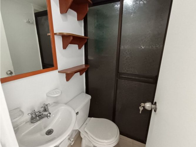 Apartamento de 3 alcobas en venta en Los Colores, Medellín, 56 m² · foto 17 de 19