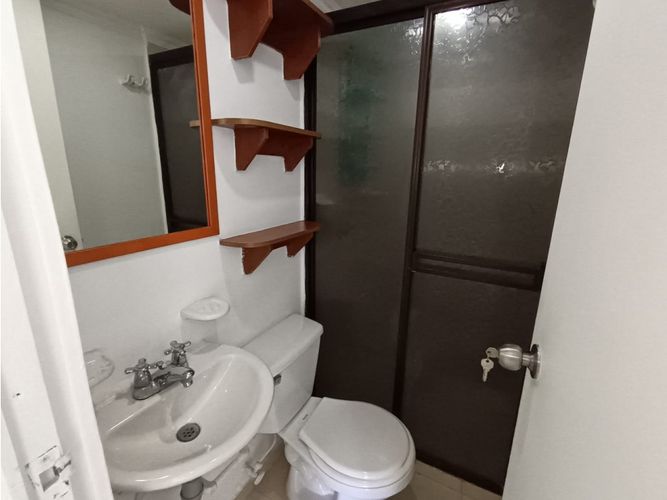 Apartamento de 3 alcobas en venta en Los Colores, Medellín, 56 m² · foto 18 de 19