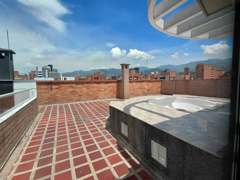 Apartamento en arriendo en Laureles, Medellín · foto 16 de 18