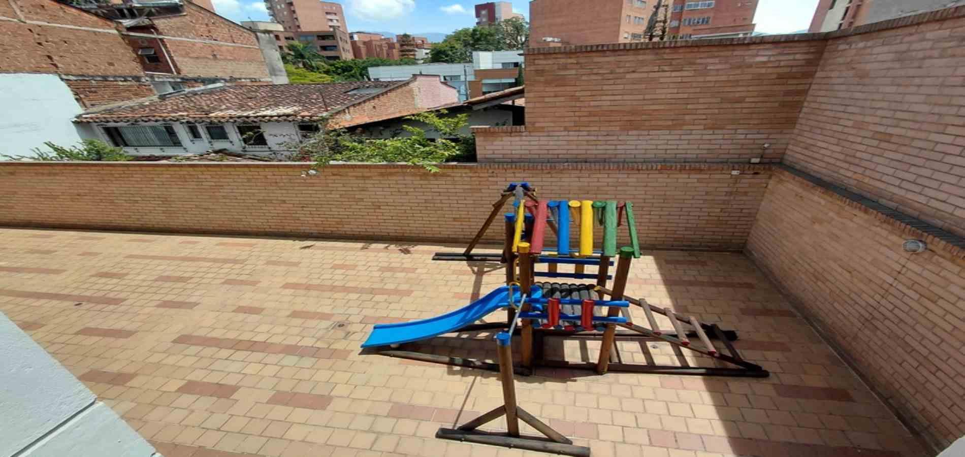 Apartamento en arriendo en Laureles, Medellín · foto 18 de 18