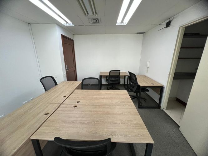 Oficina en arriendo en El Poblado, Medellín, 36 m² · foto 5 de 12