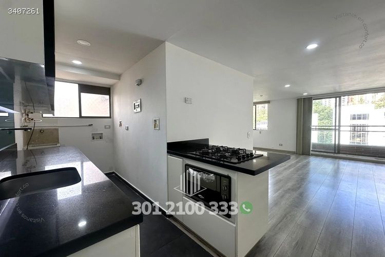 Apartamento de 2 alcobas en arriendo en Los Balsos, Medellín, 86 m² · foto 9 de 24
